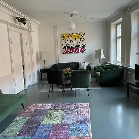 Cosy Penthouse In The Heart Of Lägenhet Köpenhamn
