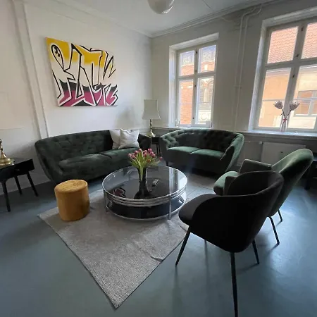 Cosy Penthouse In The Heart Of Apartment